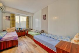 Дом за стари хора Резиденция дядо Ради в град Хисаря: Тройна стая. Дом за стари хора Резиденция дядо Ради: Уютно и безопасно място за грижа и обич към възрастните хора, 0877733307, ул. Илин Паунов №7, Хисаря, обл. Пловдив, п.к. 4180.